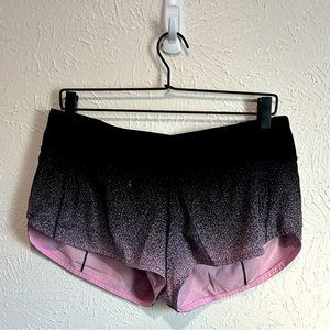 Lululemon Speed Up short 2.5” in pink & black